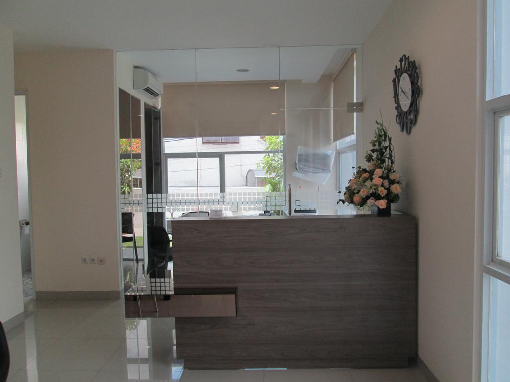 Rufia Wisma tamu *